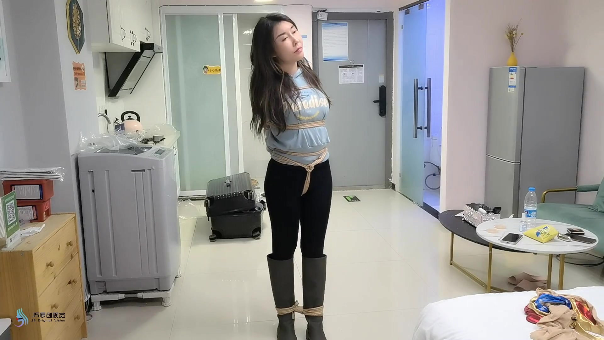 9016.mp4-8.jpg
