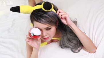 【TYINGART】口袋妖怪精灵宝可梦 知道你们喜欢YY皮卡丘变成个大胸长腿的肉丝比基尼妹子 还被麻绳紧缚