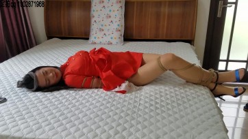 【一往情深】红衣美女的沦落