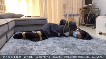 【新月原创】【红豆】定拍制服黑色马油丝 极品大长腿挣扎 那玉腿又亮又滑