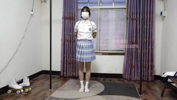 【子衿原创】新模涵涵试镜，小妮子居然真空就过来了，练过舞蹈的柔韧性就是好，不过第一次就没有绑太狠，tk挠痒驷马单独放置，完了居然说没感觉，还是下手轻了