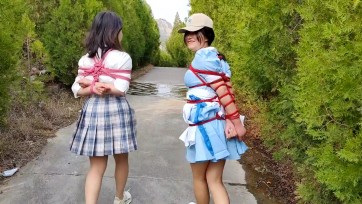 【山鬼工作室】初次体验捆绑的女孩户外做任务