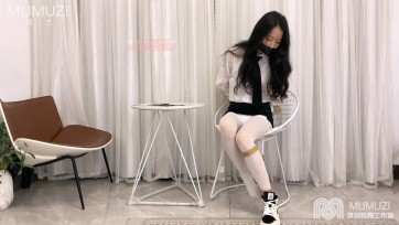 【MUMUZI】【白丝党福音】【TK挠痒痒】【秘书惩罚】胶带封嘴+td贴脚心+滚轮伺候+反手捆绑+椅子kb+OL秘书服装+认错求饶