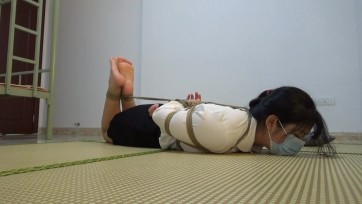 【新月原创】【玉箫】裸足驷马真实纯放置 那最后被绑得生无可恋的眼神太到位了