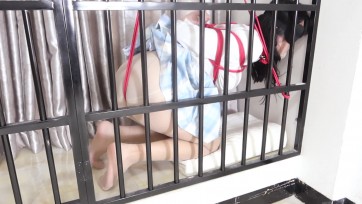 【面具男】惩戒跨性别粉樱，由于她又表现出想要逃出我的掌心，只能给她玩倒数忍耐榨汁游戏了，强行降低她的体力以及求生欲，接着还惩罚她痒刑套餐，最后以极其难受的姿势