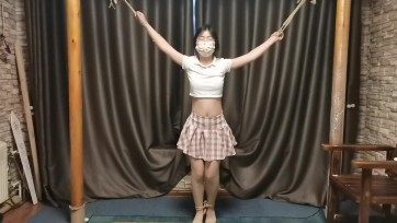 【一绳所爱】大学生赵昭昭被各种捆绑挠痒