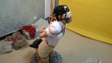 【束缘阁】凌宇职业装 马具口伽肆疟的小美女