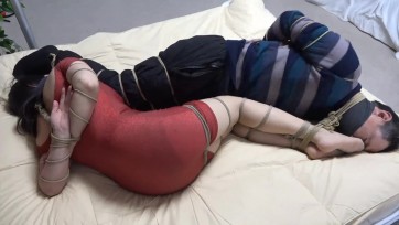 【逍遥】李然锁哥家中遇劫紧缚塞嘴头脚相对放置挣脱