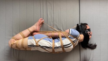 【玩奴原创】超有耐力的受刑人妹子极限暴杀驷马，绑脚趾蛇缚并肘加严厉堵嘴是真的刺激！