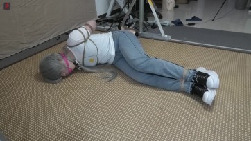 【绳之韵】叛逆女大学生王雨的另类体验第一集：大号口球、牛仔裤、白袜后观音、股绳驷马，初TK，微胖女生很敏感，挣扎的很卖力