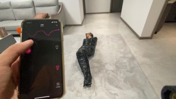 【涵涵】胶带全包木乃伊 内置TD手机控制震动刺激 +棒棒双震 震动的一直扭