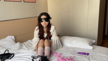 【达芬奇原创】00后洛丽塔少女tk捆绑挣扎白丝＋裸足