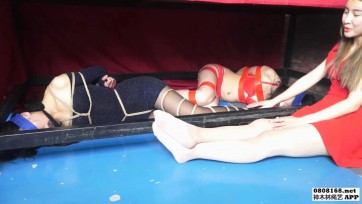 【逍遥】《台下有人02》原配去抓小三的时候，千万不要自己一个人去。否则被蒙眼堵嘴捆绑的会是她自己。