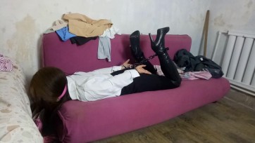 【HD玩的多】最新良家妇女之镣铐高筒靴