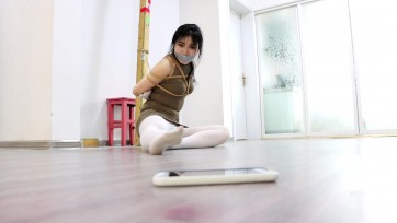 【得意客】《挣扎的白丝丽人下》跆拳道美女被拘束捆绑白丝美腿超密集交错捆绑 真实疯狂挣扎 超有演技的吴晗表演