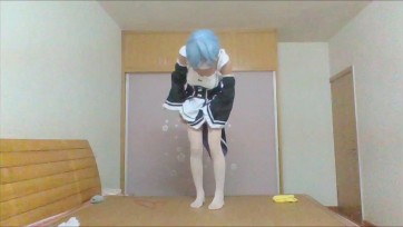 【小雅】【蕾姆cos】这里是萌新，伪娘。出了蕾姆的cos，刚好训练器到啦，哈哈，试试自己能坚持多久。