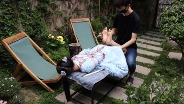 【咕咕精】双马尾lo娘茶茶の户外裸足驷马写生TK放置