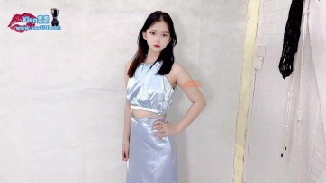 【xiao素素】佳佳御女范【真空摸rutou】（上集）