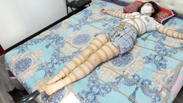 【得意客】DID剧情片《变态继兄》（上）可怜女孩被继兄秘密囚禁家中折磨逼问