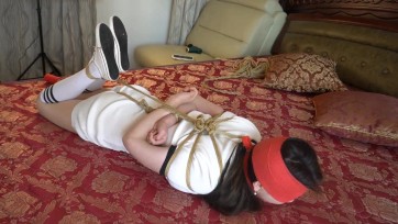 【利世】美腿嫩模佳宁超薄肉丝、白色蕾丝、长筒袜、帆布鞋捆绑游戏第二季，塞上大口球玩的更嗨：TK挑逗、亵玩“柔软”、深度凌辱、QG来一波