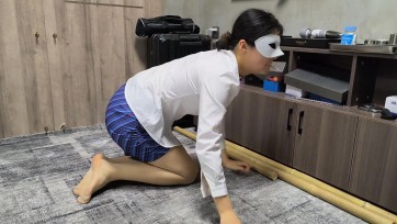 【老癸原创】珊珊 K9调教空姐 肉丝 短裙 遛玩 游戏 奖罚 SP 抚摸 羞辱