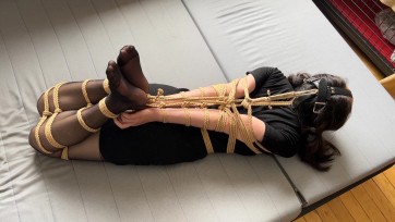 【玩奴原创】新妹绳奴黑丝残酷暴杀驷马凌辱TK，绝望玩耍放置到哭泣！口水汗水泪水三合一！