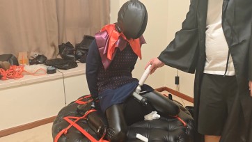 【曼陀罗】圆凳上的强制榨经