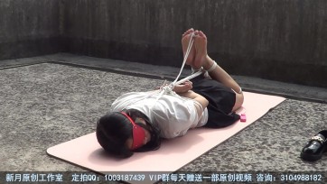 【新月原创】【玉箫】外出放置 天台驷马 TD+D塞 裸足绑脚趾 捆绑挣扎 四周都是开阔地方随时会被看到