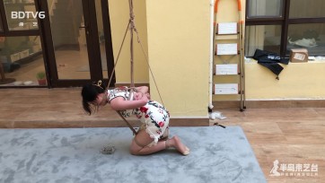 【半岛束艺台】扎林娜跪吊口水收集